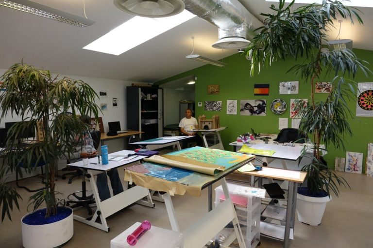 Esat Les Ateliers De La Garenne Nanterre